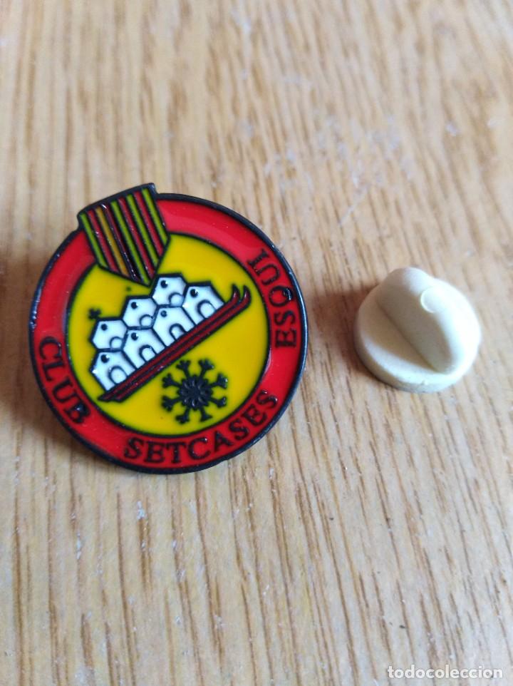 Pins de colecci&oacute;n: Pin club sptcaset esqu&iacute; (978)