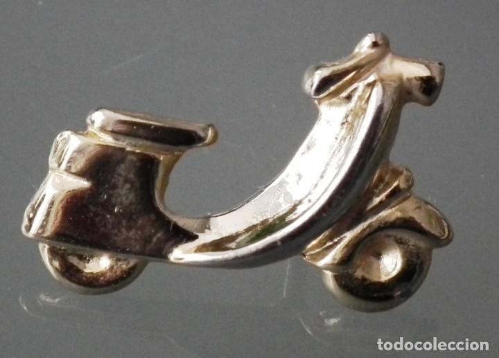 Pins de colecci&oacute;n: PIN DORADO MOTO VESPA