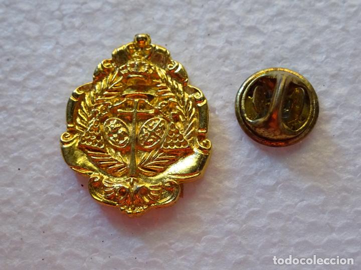 Sammlung von Pins: PIN RELIGIOSO SEMANA SANTA. COFRAD&Iacute;A HERMANDAD DE SEVILLA. HER&Aacute;LDICA LOS NEGRITOS