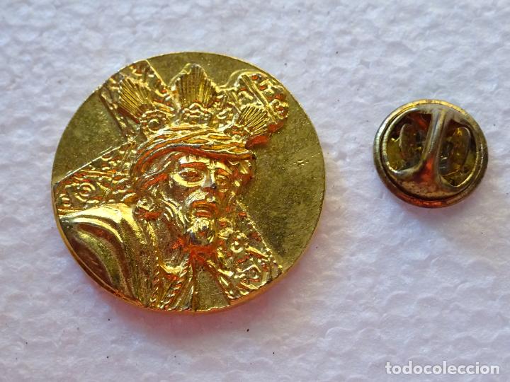 Pins e Spille di collezione: PIN RELIGIOSO SEMANA SANTA. COFRAD&Iacute;A HERMANDAD DE SEVILLA. CRISTO DE LAS PENAS