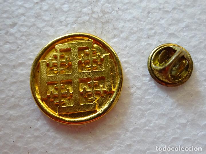Pin's de collection: PIN RELIGIOSO SEMANA SANTA. COFRAD&Iacute;A HERMANDAD DE SEVILLA. HER&Aacute;LDICA EL SILENCIO