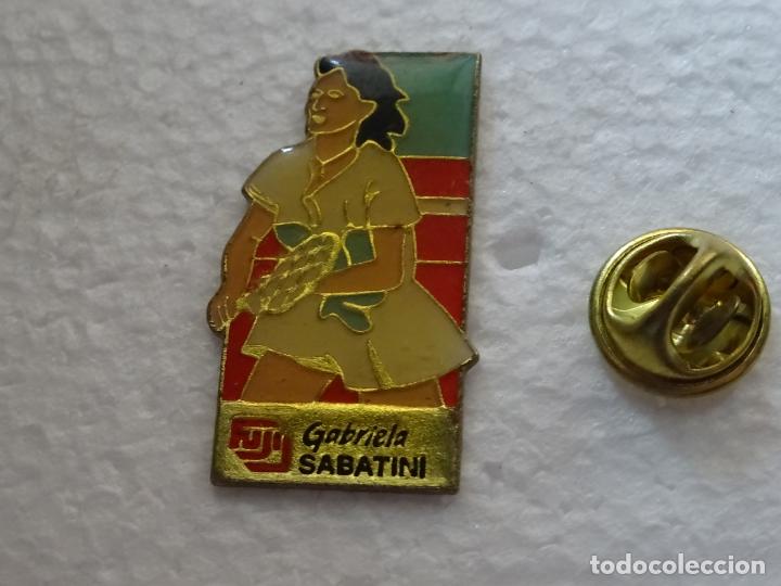Pins de cole&ccedil;&atilde;o: PIN DE DEPORTES. TENIS. TENISTA MUJER GABRIELA SABATINI