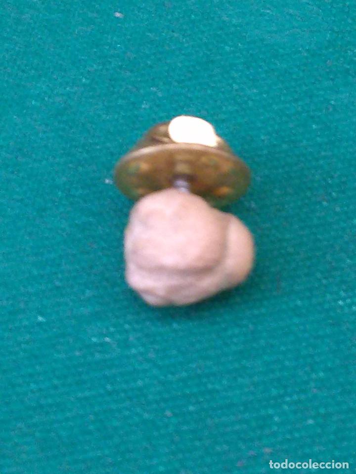 Sammlung von Pins: UN GARBANZO