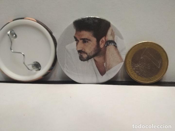 Collection pins: CHAPA BOTON ALFILER PIN O IMAN ANTONIO OROZCO 38mm PEPETO