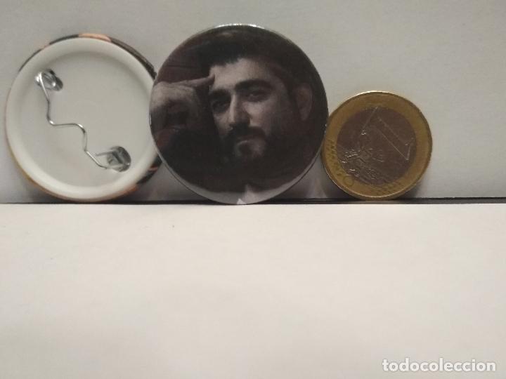 Collection pins: CHAPA BOTON ALFILER PIN O IMAN ANTONIO OROZCO 38mm PEPETO