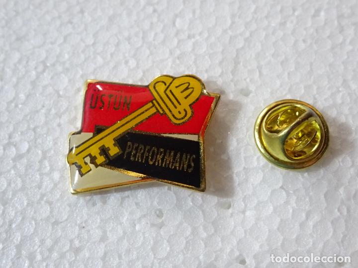 Sammlung von Pins: PIN DE RESTAURANTES MCDONALDS MCDONALD'S MC DONALD. &Uuml;ST&Uuml;N PERFORMANS TURQU&Iacute;A