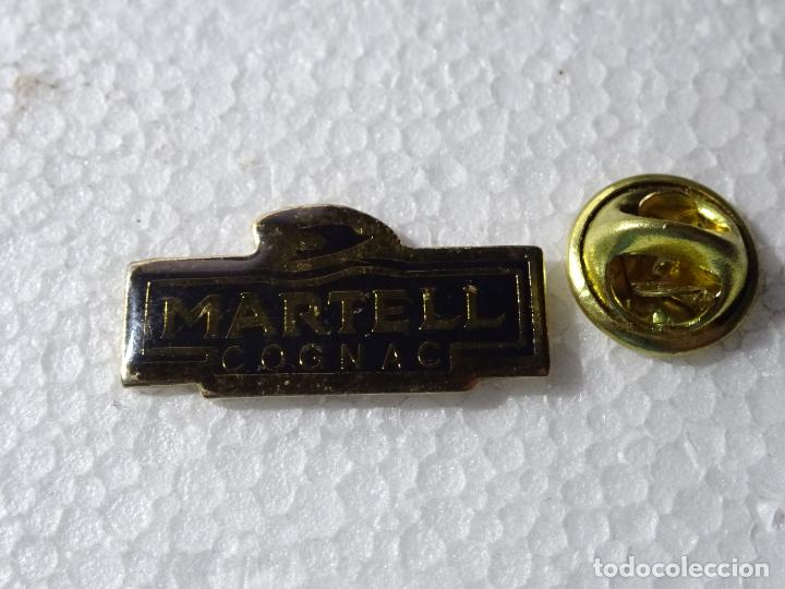 Pins de colecci&oacute;n: PIN DE BEBIDAS. COGNAC MARTELL - Foto 1