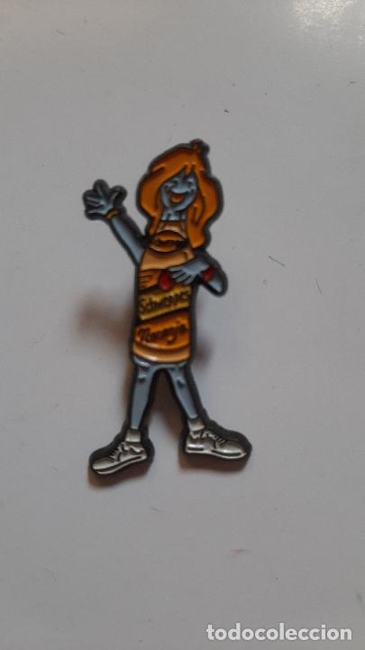 Pins de colecci&oacute;n: Pin Schweppes naranja - Foto 1
