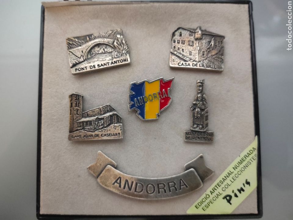 Pins de colecci&oacute;n: ANTIGUA CAJITA 6X PINS MONUMENTOS DE ANDORRA SERIE LIMITADA