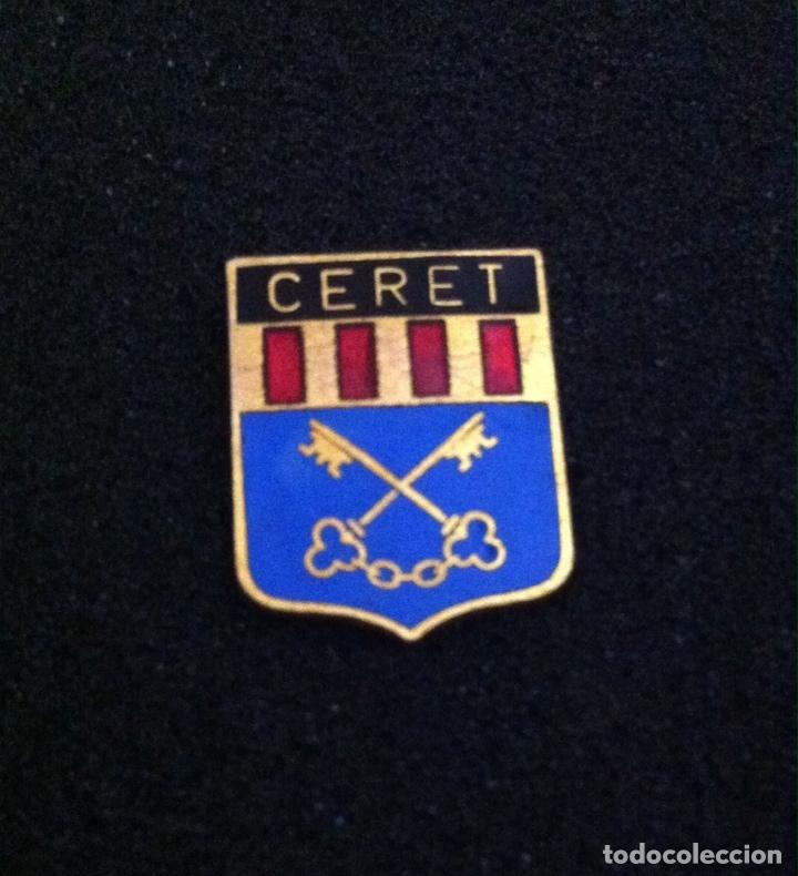 Pins de colecci&oacute;n: ANTIGUO PIN ESCUDO HERALDICO CERET