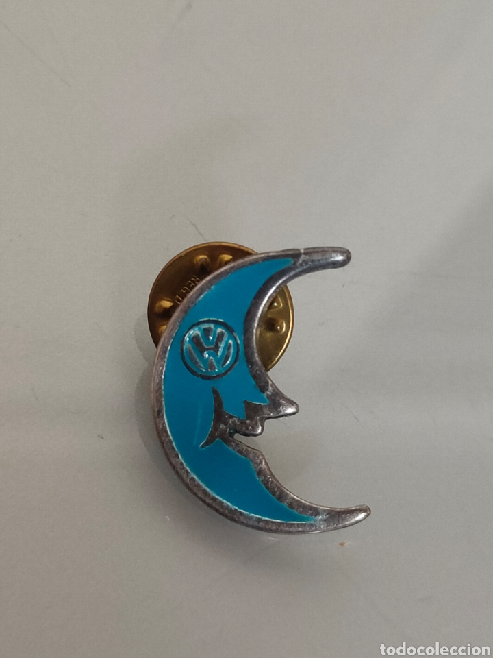Pins de colecci&oacute;n: ANTIGUO PIN WOLKSWAGEN LUNA
