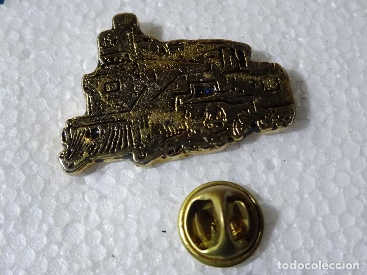 Collection pins: PIN DE TRENES FERROCARRILES. ESPA&Ntilde;A. ANTIGUA LOCOMOTORA VAPOR