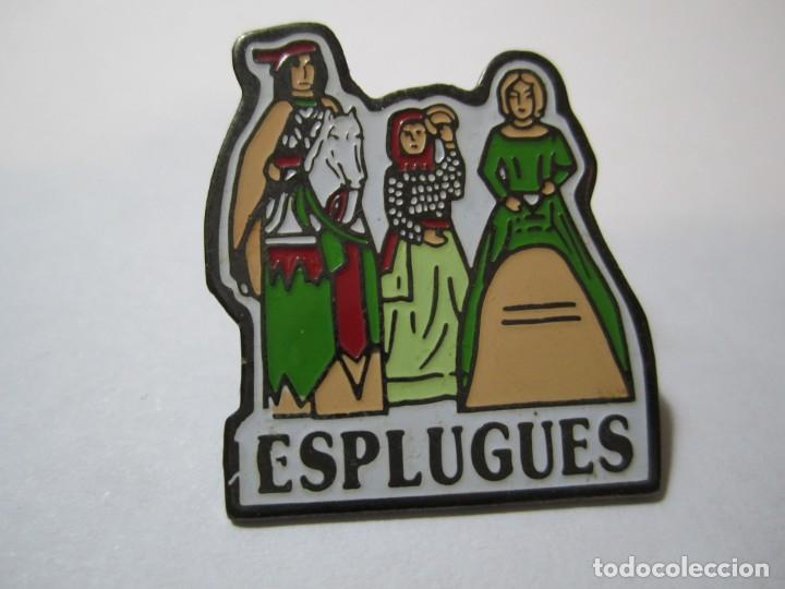 Pins de colecci&oacute;n: pin gegants esplugues - Foto 1