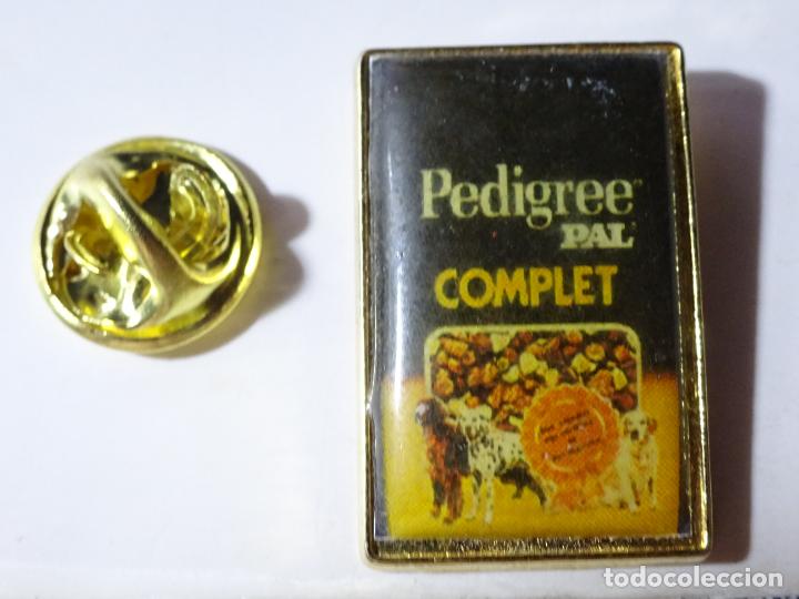 Collection pins: PIN COMIDA PARA MASCOTAS PERROS GATOS PEDIGREE PAL