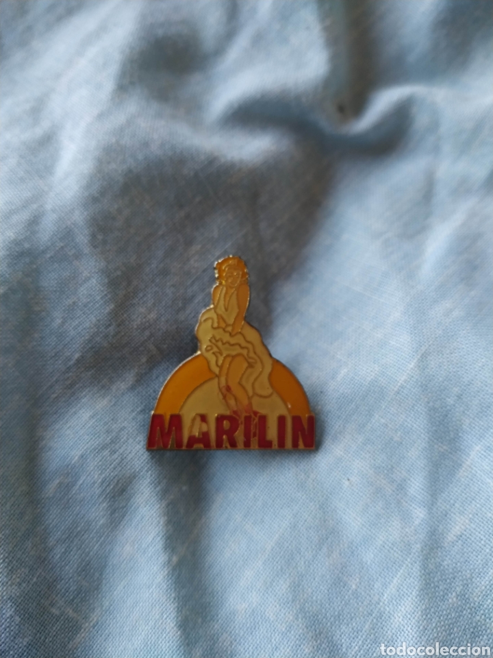 Pins de colecci&oacute;n: PIN Marilyn Monroe con error ortogr&aacute;fico pone Marilin