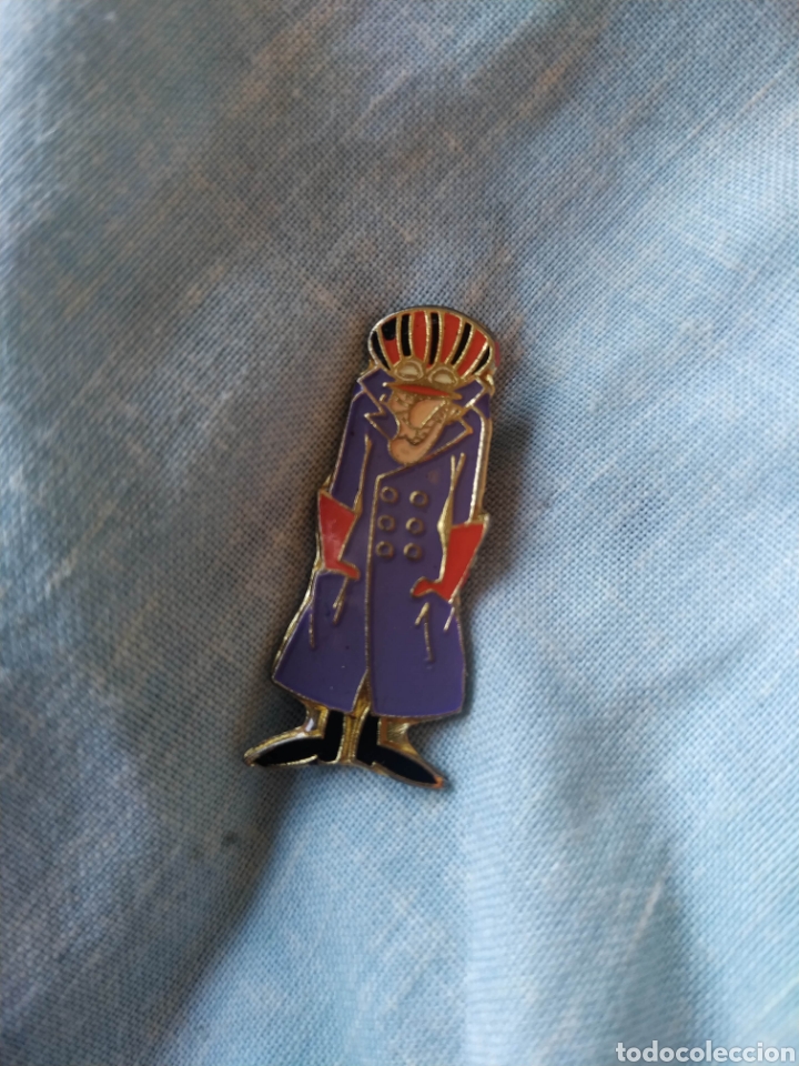 Collection pins: PIN dibujos animados c&oacute;mic autos locos badge Dick Dastardly, llamado Pierre Nodoyuna