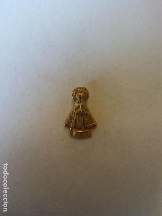 Collection pins: VIRGEN. ORIGINAL PIN. COMPLETA TU COLECCION.