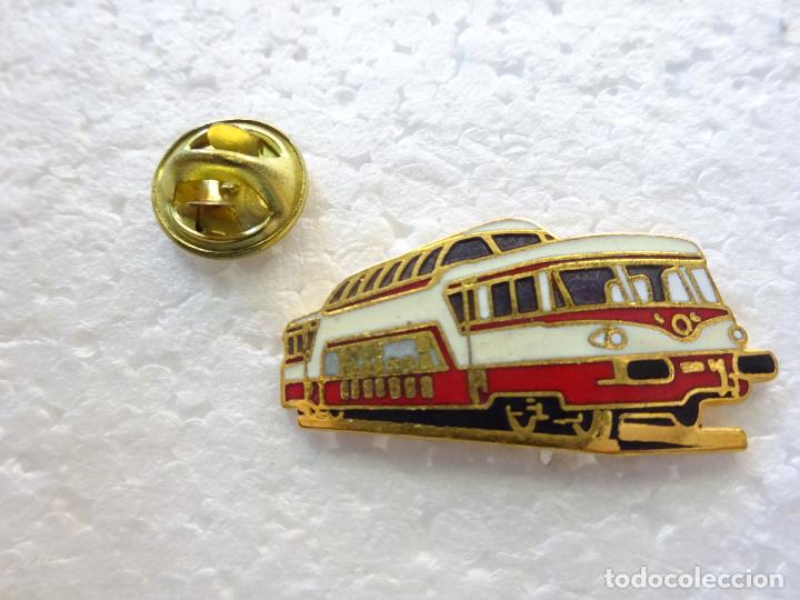 Pins de cole&ccedil;&atilde;o: PIN DE TRENES FERROCARRILES. TREN FERROCARRIL DOS PLANTAS