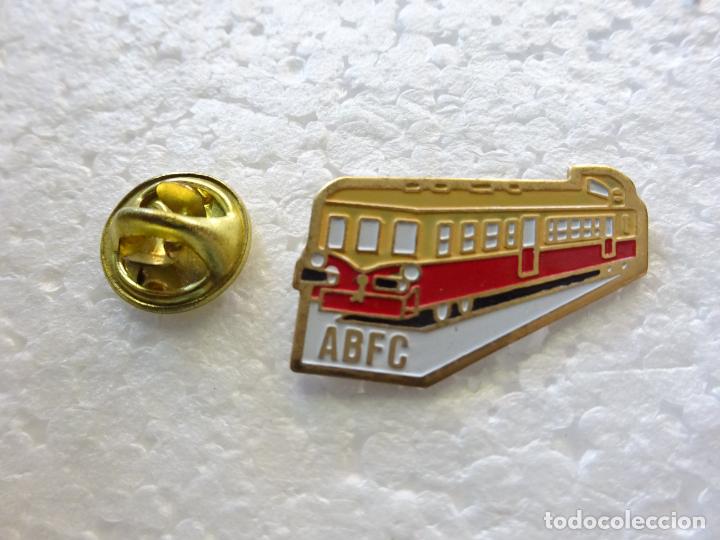Pins e Spille di collezione: PIN DE TRENES FERROCARRILES. FRANCIA. SNCF AUTORAIL ABFC BOURGOGNE FRANCHE COMT&Eacute;