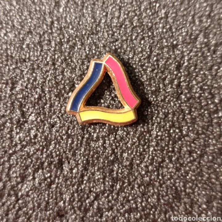 Pins de cole&ccedil;&atilde;o: Pin tur&iacute;stico ANDORRA
