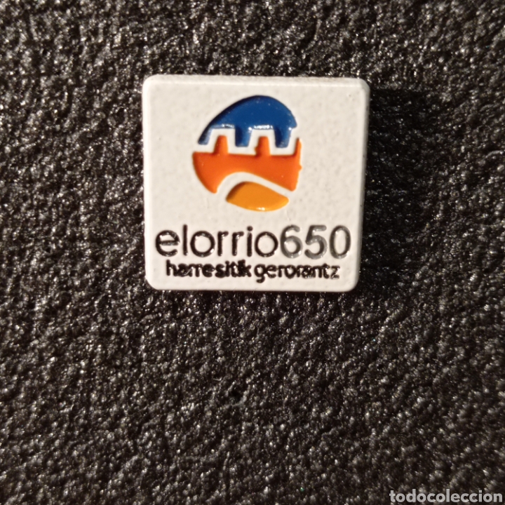 Pins e Spille di collezione: Pin tur&iacute;stico ELORRIO (Vizcaya)