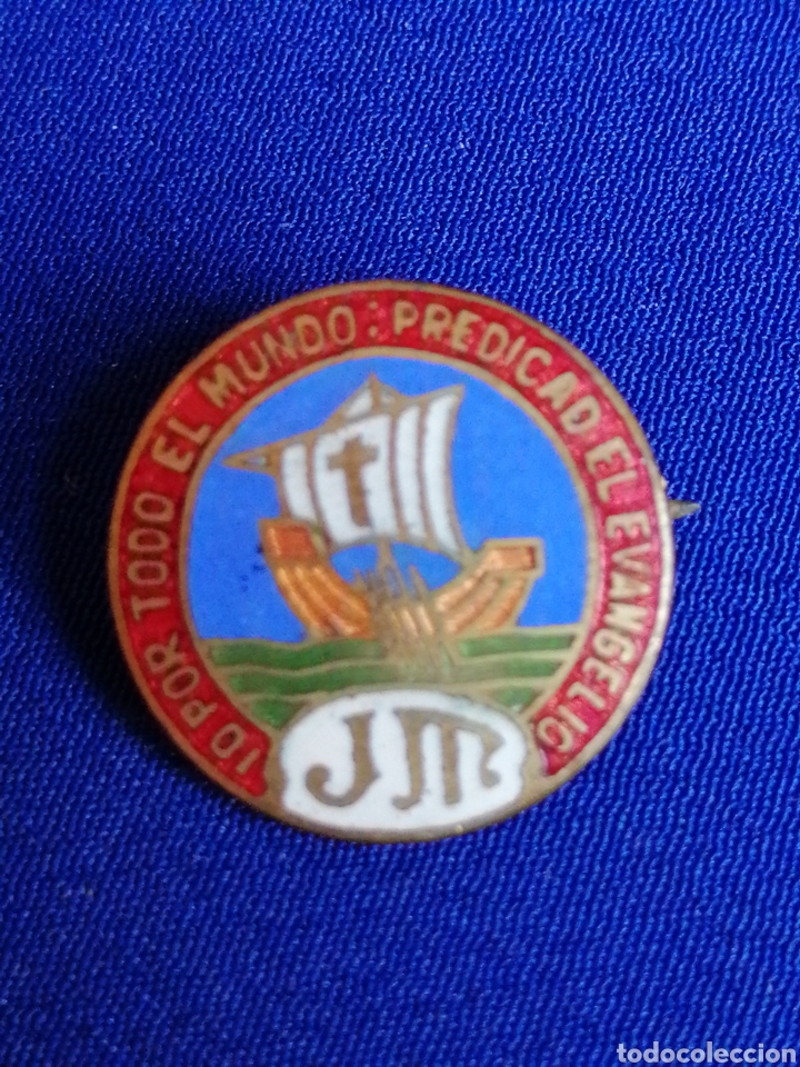Pin's de collection: INSIGNIA POR TODO EL MUNDO PREDICANDO EL EVANGELIO (ESMALTADA DE ALFILER)