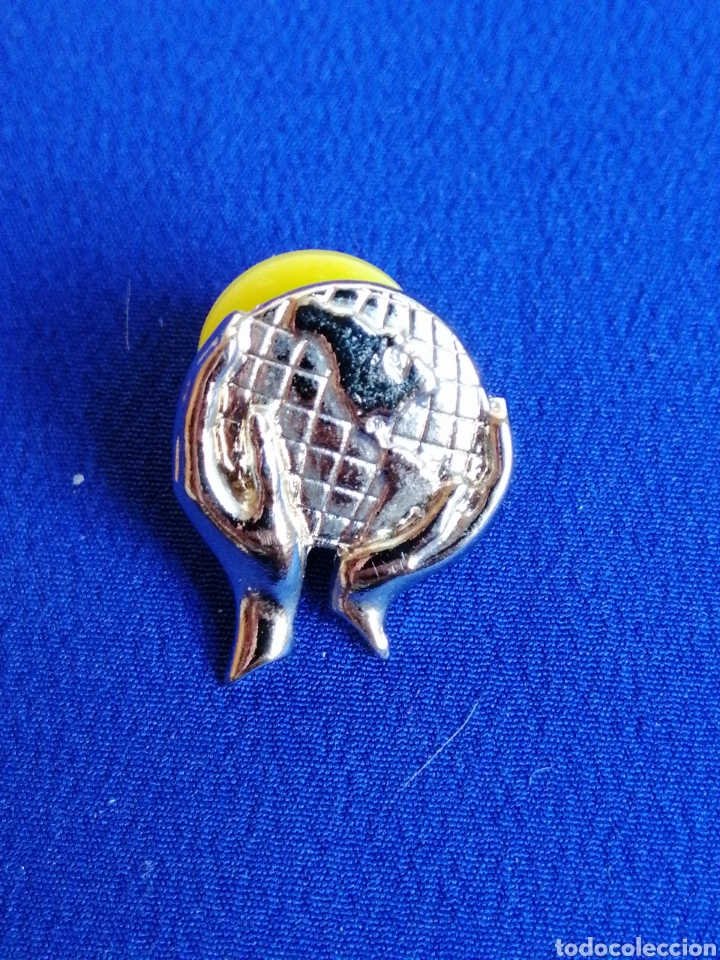 Sammlung von Pins: PIN MANOS UNIDAS