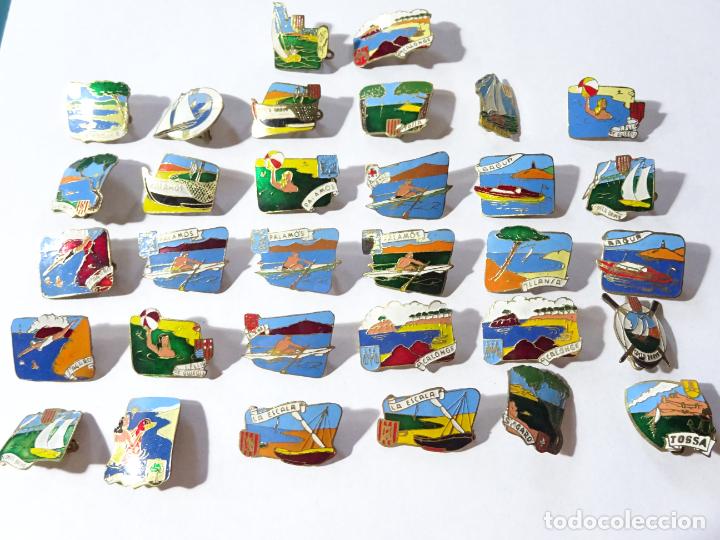 Pins de colecci&oacute;n: LOTE COLECCI&Oacute;N 30 INSIGNIAS BROCHES ANTIGUAS COSTA BRAVA, BAGUR PALAMOS L'ESCALA TOSSA BAGUR BLANES