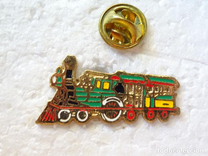 Collection pins: PIN DE TRENES FERROCARRILES. ANTIGUA LOCOMOTORA COLORES