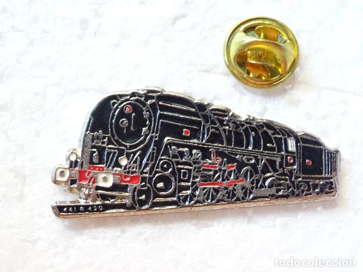 Collection pins: PIN DE TRENES FERROCARRILES. ESPA&Ntilde;A. ANTIGUA LOCOMOTORA