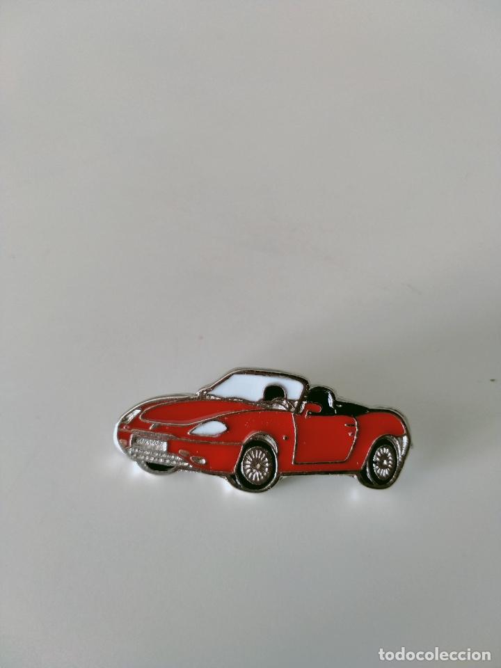 Pins de colecci&oacute;n: pin fiat barchetta