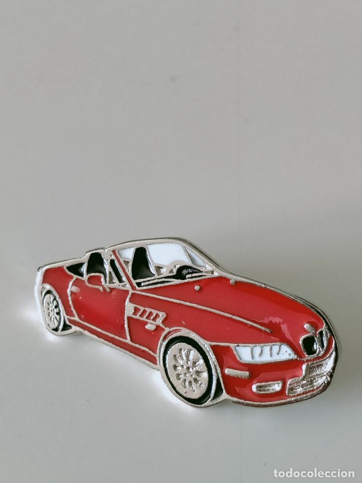 Pins de colecci&oacute;n: Pin.... bmw z3 rojo...