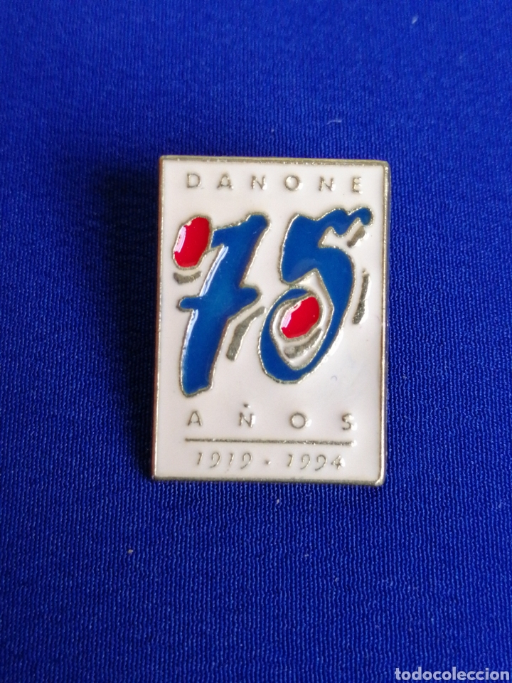Pins e Spille di collezione: DANONE 75 ANIVERSARIO PIN