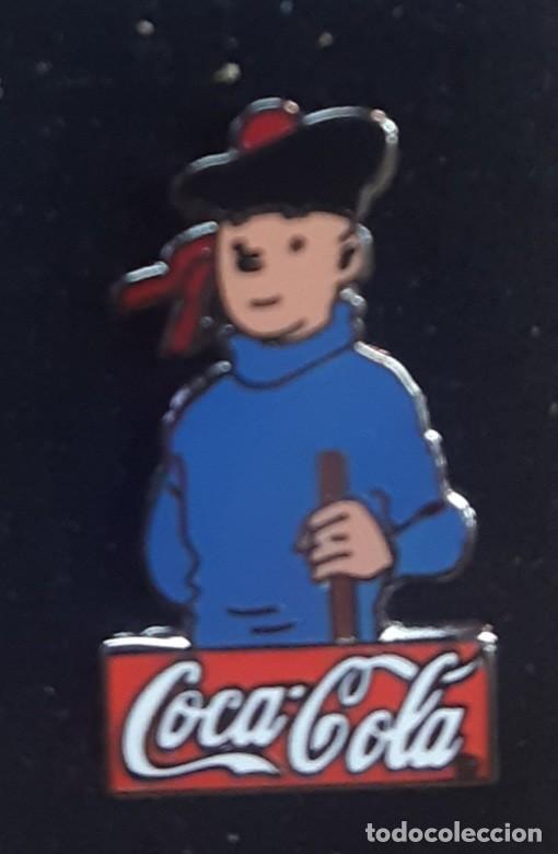Pins de colecci&oacute;n: Pin Tintin Milu La Isla Negra Coca Cola