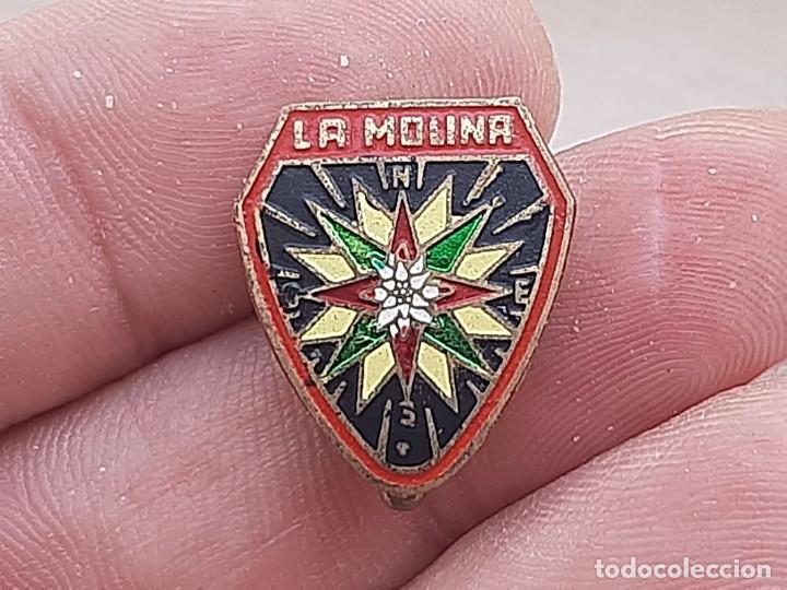 Pins de colecci&oacute;n: ANTIGUO PIN INSIGNIA ESMALTADA BROCHE DE LA ESTACION DE ESQUI LA MOLINA A&Ntilde;OS 40 / 50