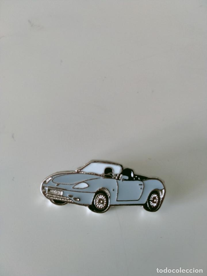 Pins de colecci&oacute;n: pin fiat barchetta gris....