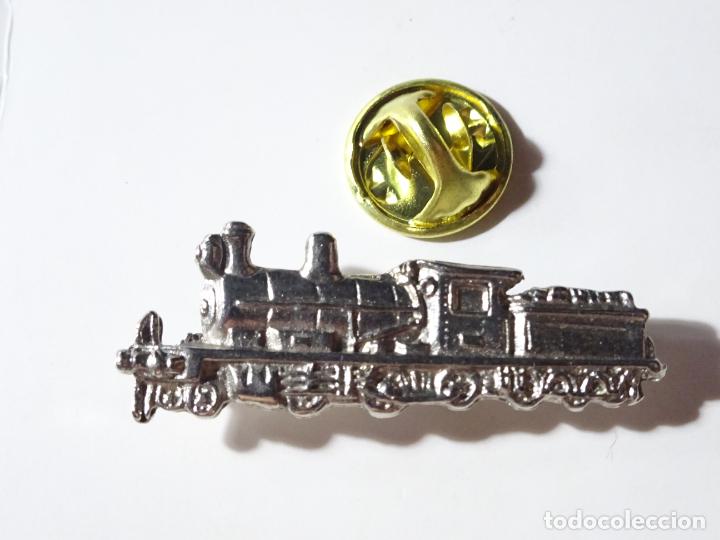 Pin's de collection: PIN DE TRENES FERROCARRILES. ESPA&Ntilde;A. LOCOMOTORA ANTIGUA