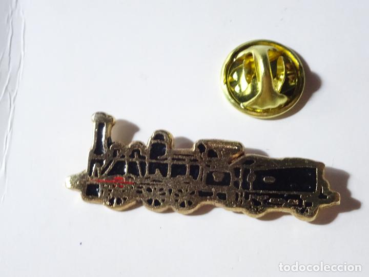 Collection pins: PIN DE TRENES FERROCARRILES. ESPA&Ntilde;A. ANTIGUA LOCOMOTORA