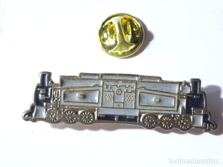 Pins de cole&ccedil;&atilde;o: PIN DE TRENES FERROCARRILES. ESPA&Ntilde;A. ANTIGUA LOCOMOTORA