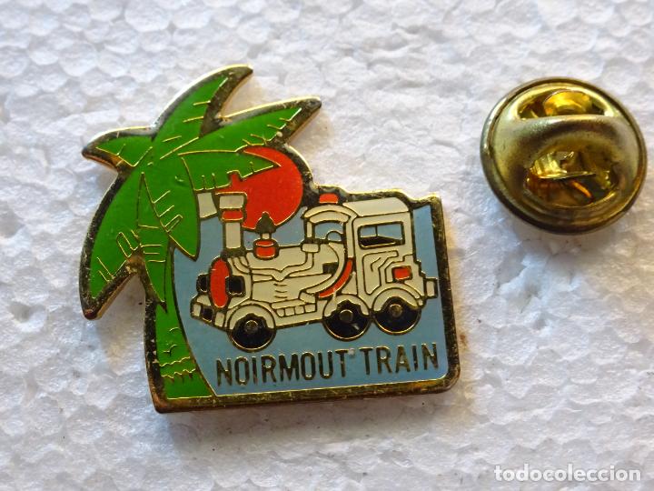 Pins e Spille di collezione: PIN DE TRENES FERROCARRILES. FRANCIA TREN TRENECILLO TUR&Iacute;STICO AUTOB&Uacute;S NOIRMOUT