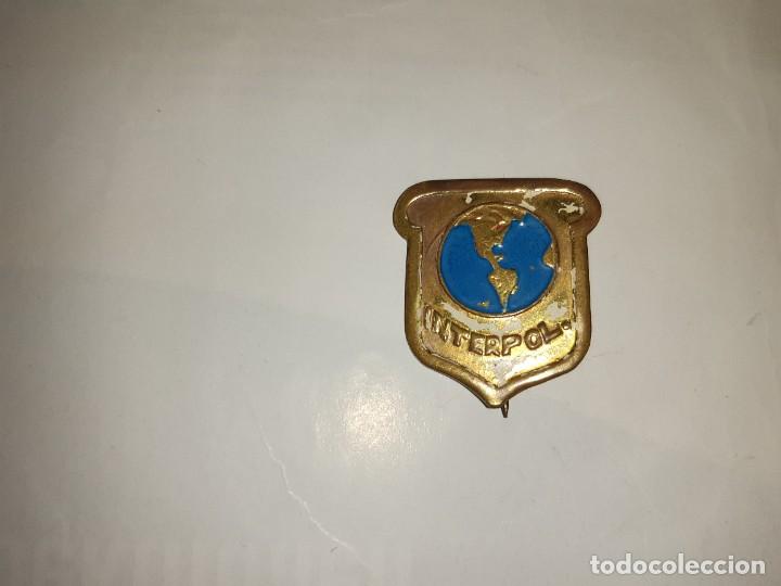 Pins de colecci&oacute;n: Pin/Insignia. Interpol, de alfiler - Foto 2