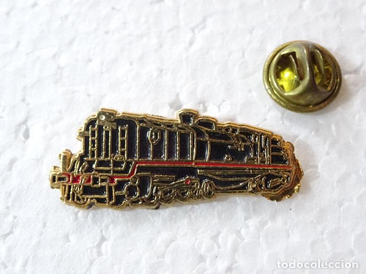 Pins de colecci&oacute;n: PIN DE TRENES FERROCARRILES. ESPA&Ntilde;A. ANTIGUA LOCOMOTORA