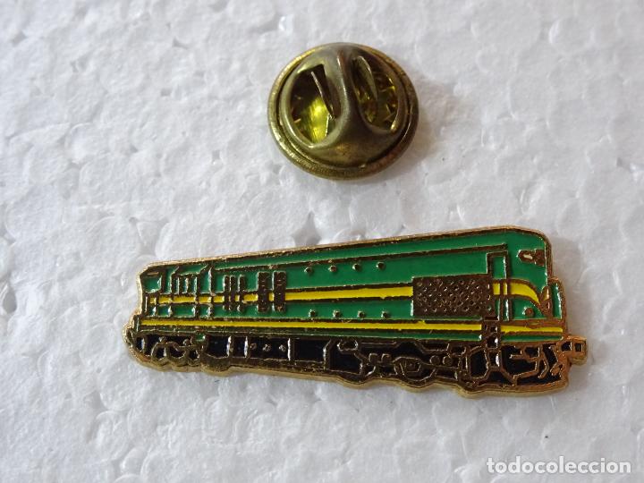 Pins de colecci&oacute;n: PIN DE TRENES FERROCARRILES. ESPA&Ntilde;A. TREN VERDE AMARILLO