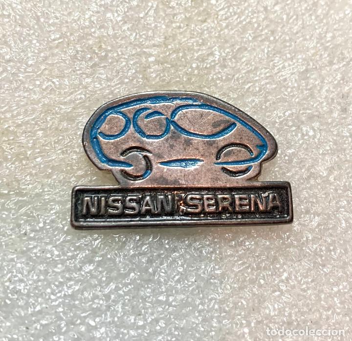 Pins de colecci&oacute;n: 1272.PIN INSIGNIA COCHE NISSAN SERENA
