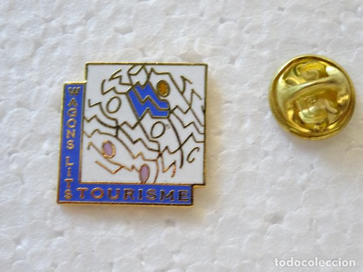Pins de colecci&oacute;n: PIN DE TRENES FERROCARRILES. FRANCIA .VAGONES LITERAS