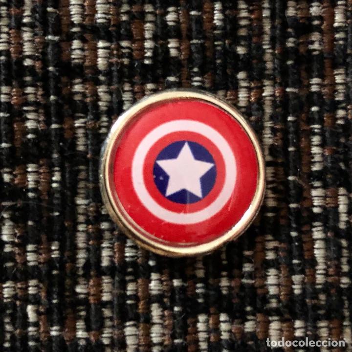Pin's de collection: PIN REDONDO CAPIT&Aacute;N AM&Eacute;RICA
