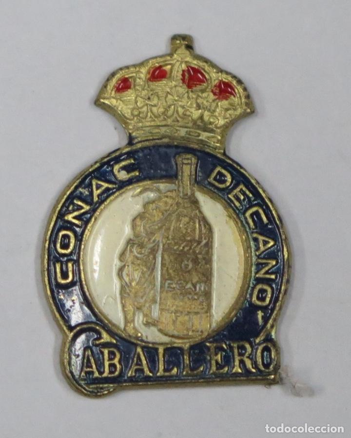 Sammlung von Pins: PIN. CONAC DECANO. CABALLERO
