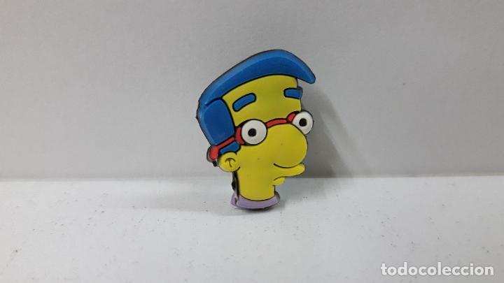 Pins de colecci&oacute;n: MILHAUSE VAN HOUTEN . PIN CON ENGANCHE TRASERO - LOS SIMPSON . FOX - PROMOCIONAL PHOSKITOS