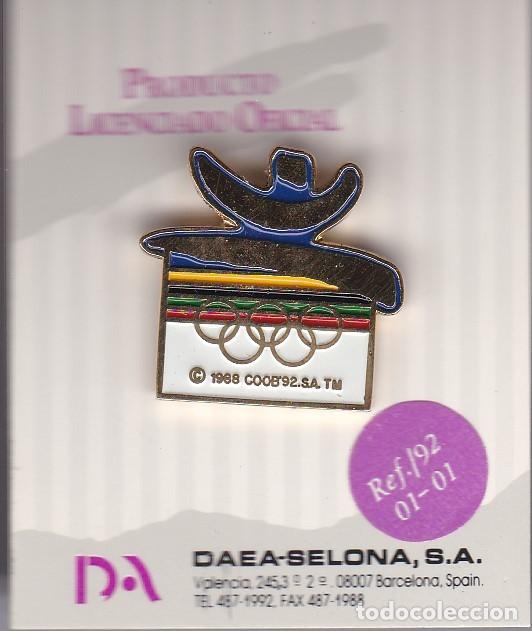 Pins de colecci&oacute;n: PIN DE LAS OLIMPIADAS DE BARCELONA 92 EN SU ESTUCHE ORIGINAL (NUEVO) RARO
