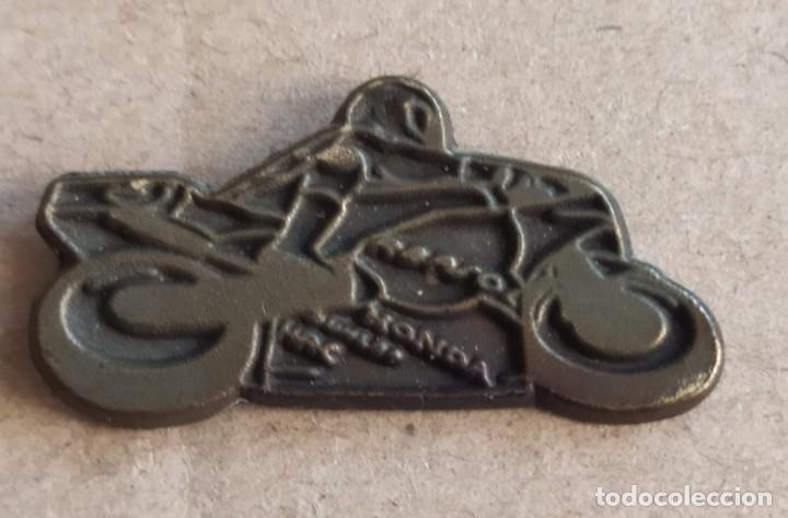 Pins de colecci&oacute;n: ## Pins Motorista Repsol-Honda ##